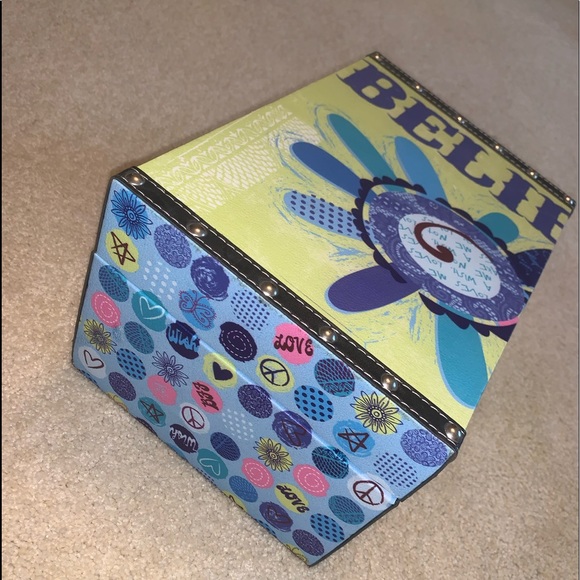 Storage box - Picture 2 of 3